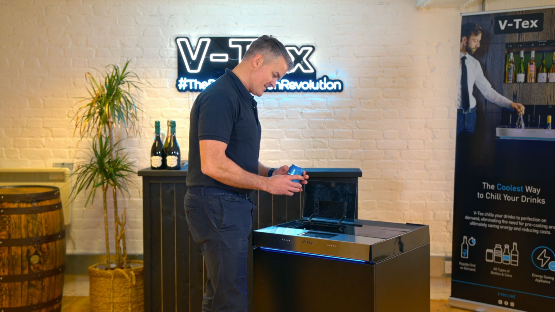 MGK TurboChill V-Tex Rapid Beverage Chiller Drinking Can